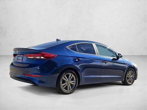 Used 2017 Hyundai Elantra SE w/ SE A/T Tech Package 03 image 5