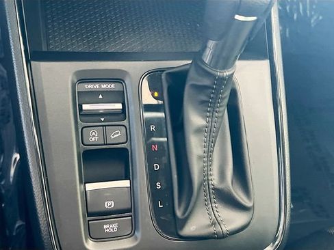 Used 2024 Honda CR-V LX image 23