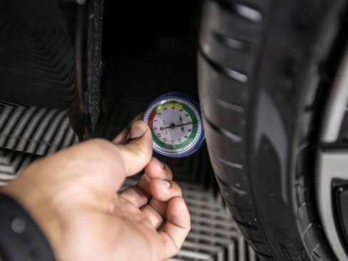 Used 2025 BMW i5 M60 w/ Executive Package image 41