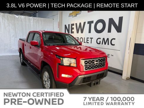 Used 2022 Nissan Frontier SV image 1