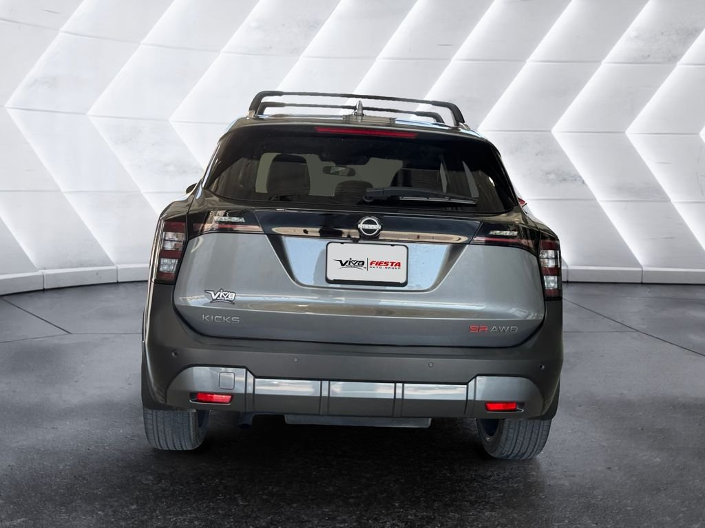 Used 2025 Nissan Kicks SR AWD/4WD image 5