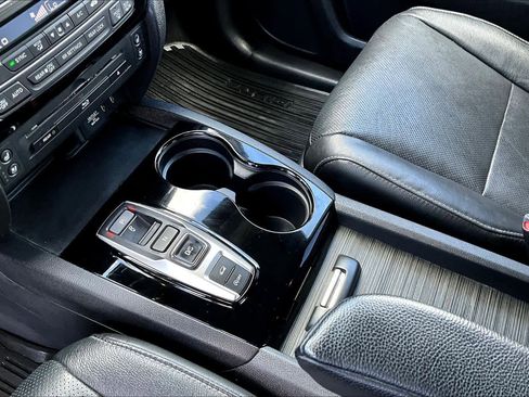 Used 2018 Honda Pilot Elite image 17