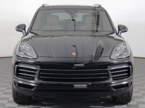 Used 2023 Porsche Cayenne Platinum Edition image 14