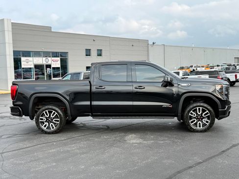 Used 2023 GMC Sierra 1500 AT4 AWD/4WD image 3