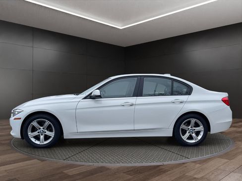 Used 2014 BMW 320i xDrive Sedan AWD/4WD image 5