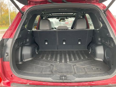 Used 2025 Subaru Forester Limited image 27