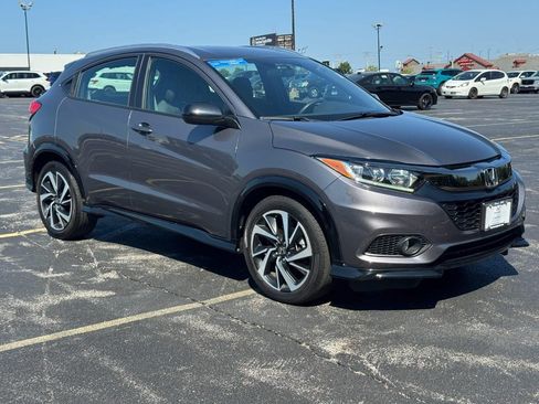 Used 2019 Honda HR-V Sport image 2