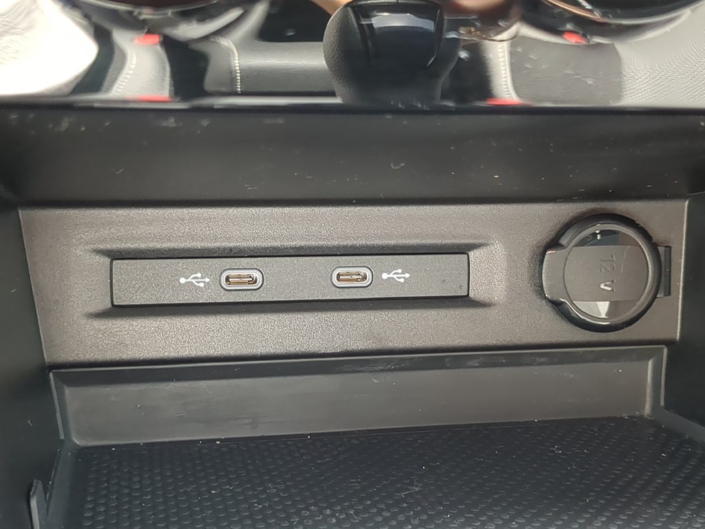 Certified 2023 Volkswagen Taos S FWD image 21