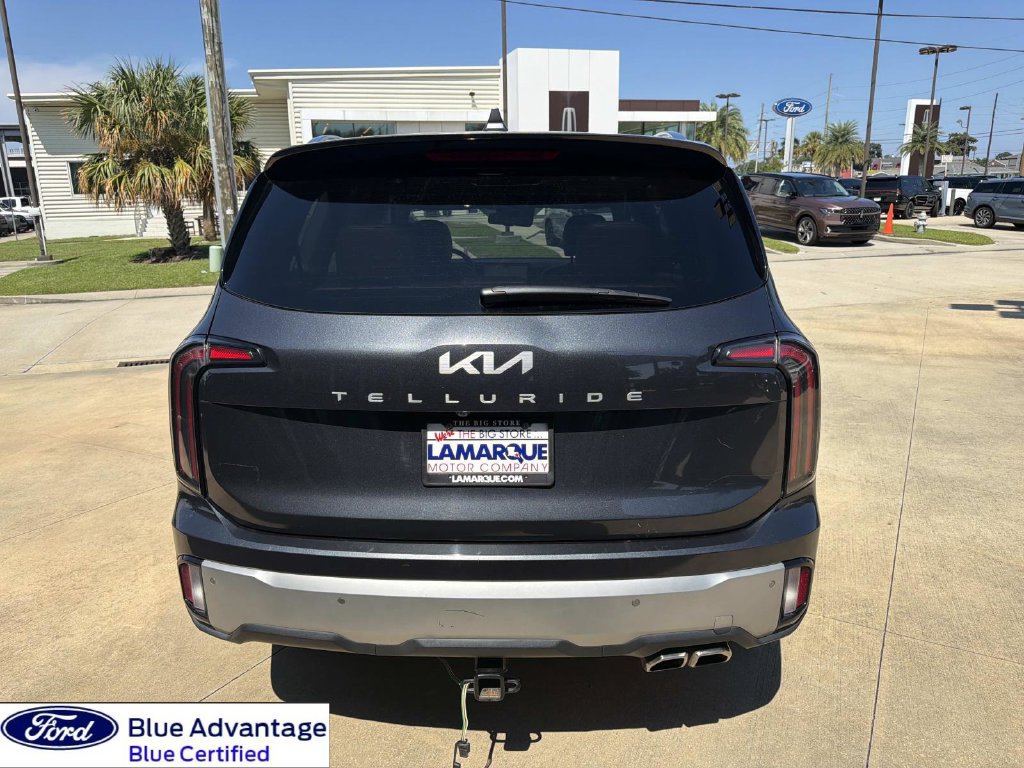 Used 2023 Kia Telluride EX w/ EX Captain's Chair Package FWD image 8