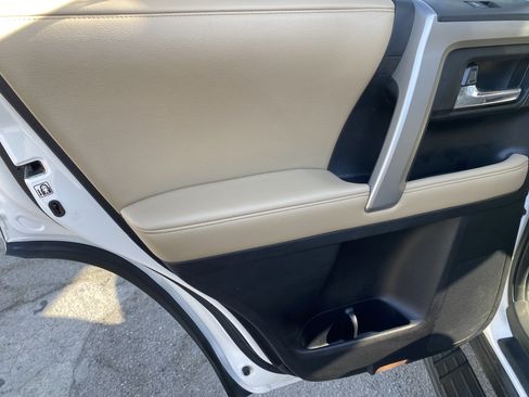 Used 2014 Toyota 4Runner SR5 Premium RWD image 15