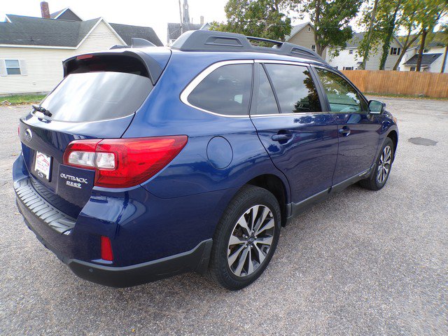 Used 2017 Subaru Outback 2.5i Limited AWD/4WD image 8