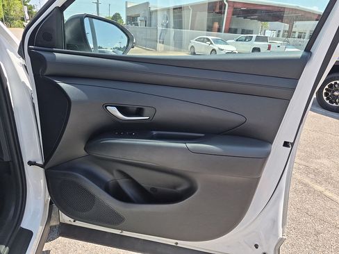 Used 2025 Hyundai Tucson SEL FWD image 32