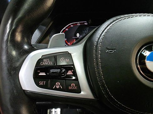 Used 2019 BMW X5 xDrive50i w/ M Sport Package image 38