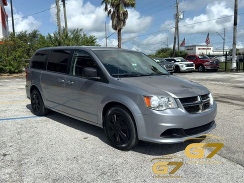 Used 2014 Dodge Grand Caravan SE w/ Quick Order Package 29E SE FWD image 6