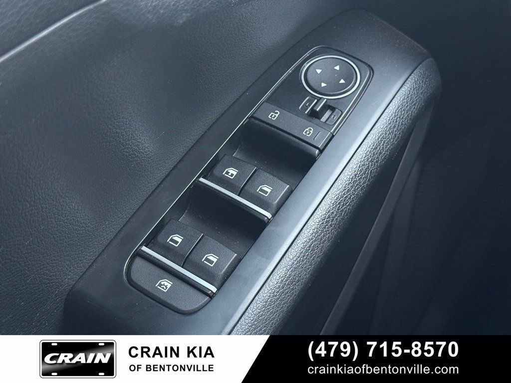 Certified 2024 Kia Soul LX w/ Option Group 015 FWD image 10