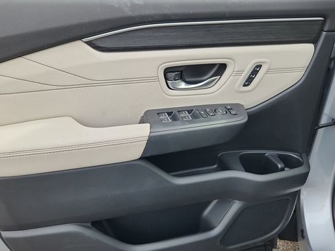 New 2026 Honda Pilot Touring image 16