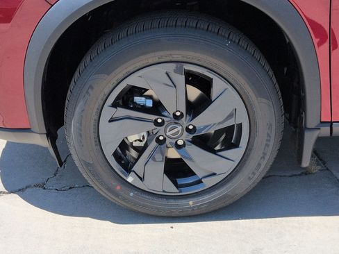New 2026 Nissan Rogue SV FWD image 9