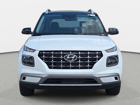 New 2026 Hyundai Venue SEL FWD image 2