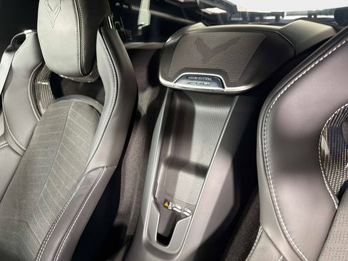 Used 2025 Chevrolet Corvette Z06 w/ Battery Protection Package image 32