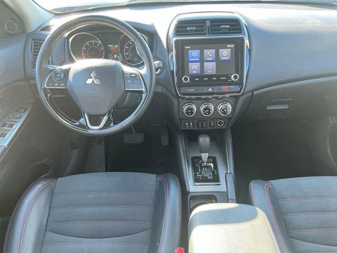 Used 2024 Mitsubishi Outlander Sport ES image 17