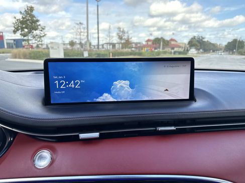 Used 2023 Genesis GV70 2.5T w/ Sport Prestige Package image 26