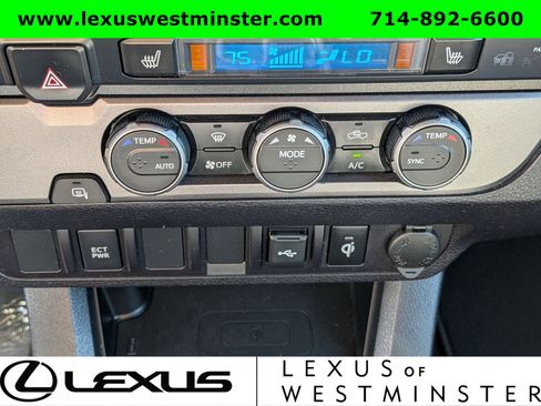 Used 2022 Toyota Tacoma TRD Sport w/ TRD Premium Sport Package RWD image 24
