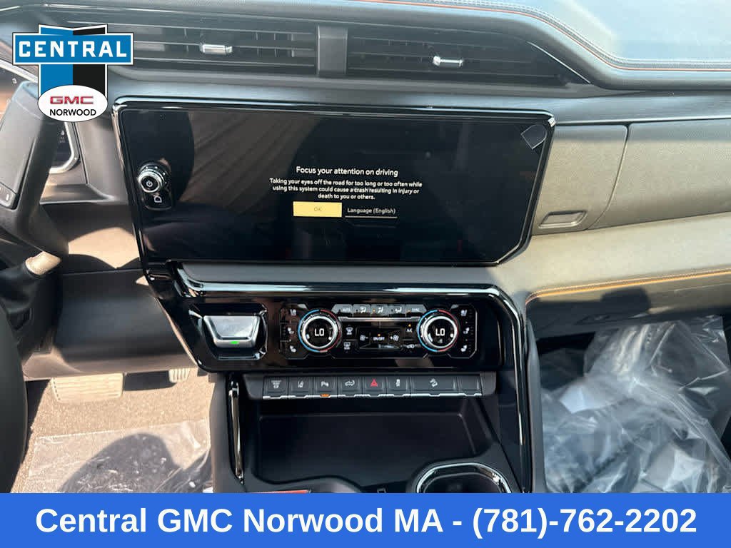 New 2026 GMC Sierra 2500 AT4 w/ AT4 Preferred Package AWD/4WD image 18
