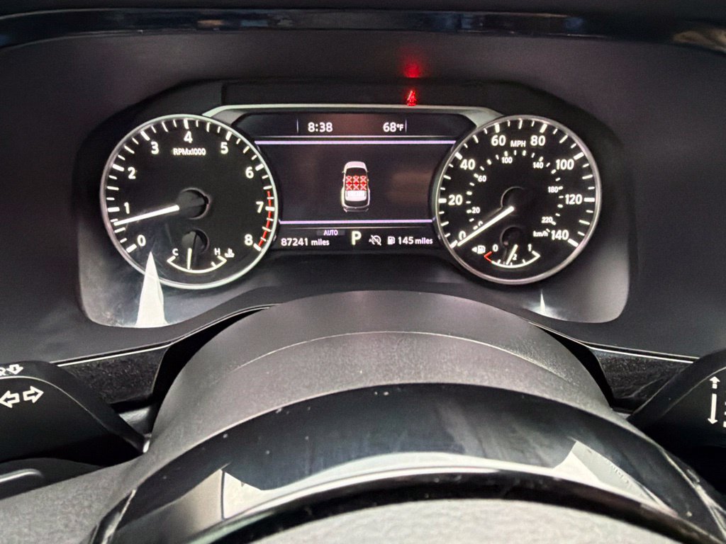 Used 2023 Nissan Pathfinder SL w/ Lighting Package (N92) AWD/4WD image 31