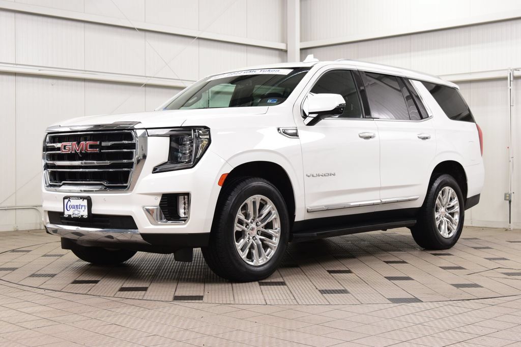 Used 2022 GMC Yukon SLT w/ SLT Luxury Package AWD/4WD image 3