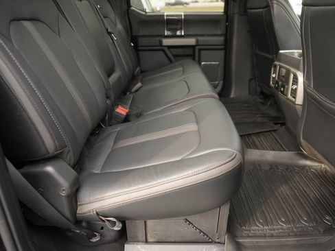 Used 2022 Ford F450 Platinum image 16