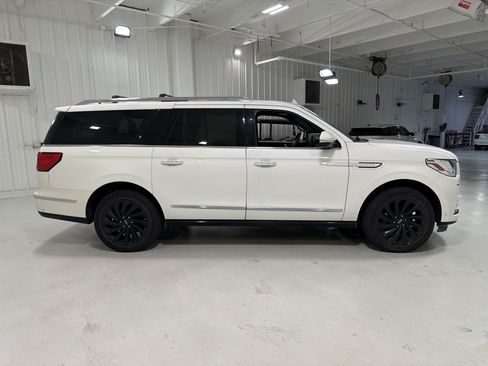 Used 2021 Lincoln Navigator L Reserve RWD image 6