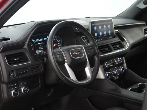 Used 2021 GMC Yukon SLE image 24