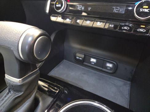 Used 2024 Kia K5 EX w/ EX Premium Package FWD image 22