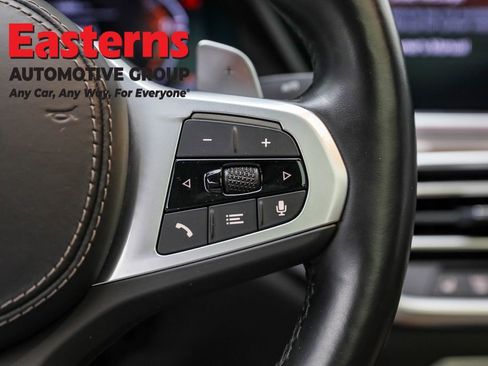 Used 2022 BMW X6 xDrive40i w/ M Sport Package image 16