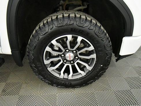 Used 2020 GMC Sierra 1500 AT4 w/ AT4 Premium Package image 17