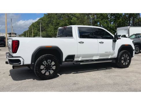 Certified 2024 GMC Sierra 2500 Denali w/ Denali Reserve Package AWD/4WD image 9