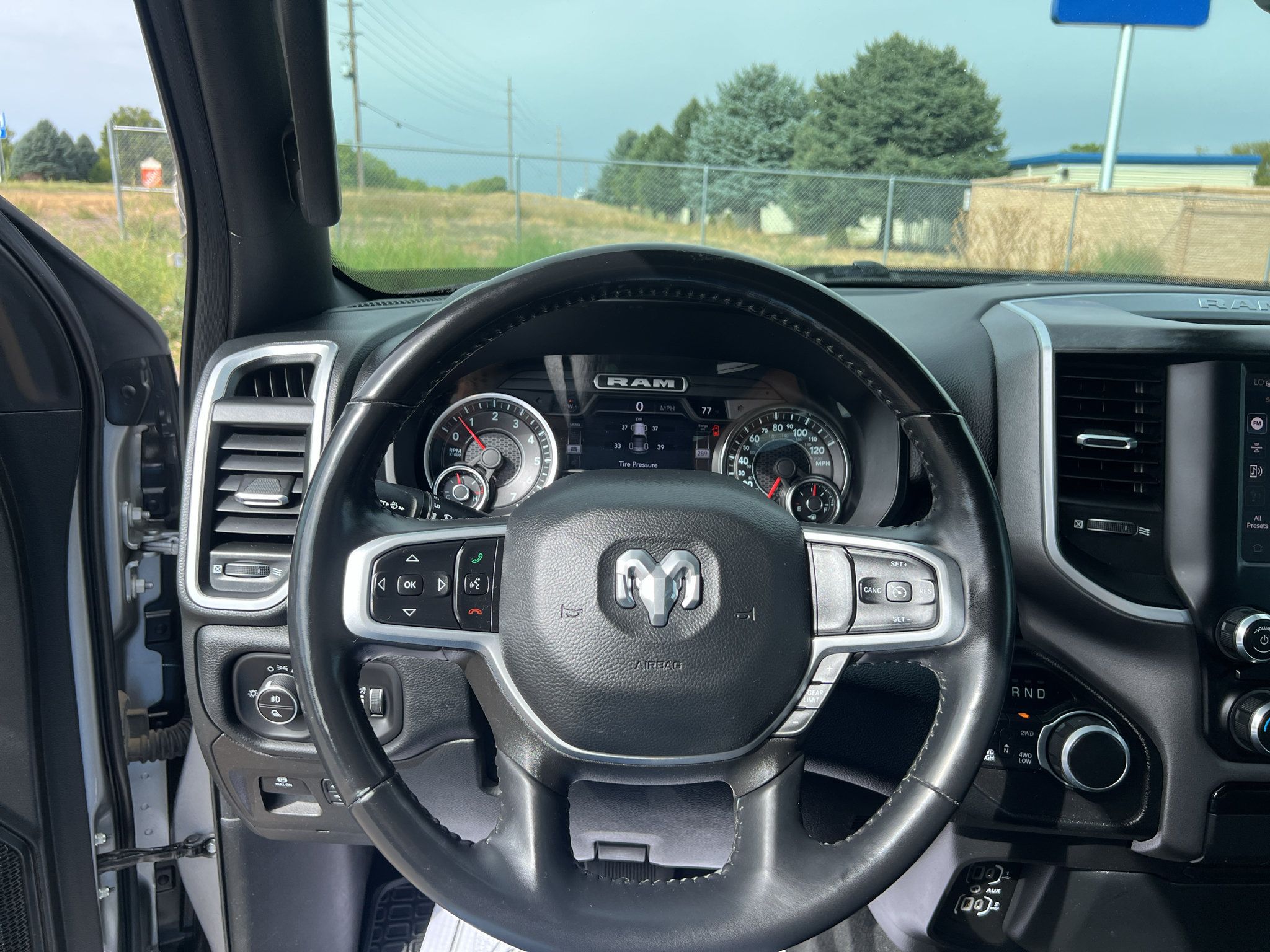 Used 2022 RAM 1500 Big Horn AWD/4WD image 12