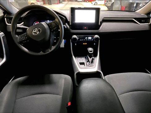 Used 2024 Toyota RAV4 LE image 21