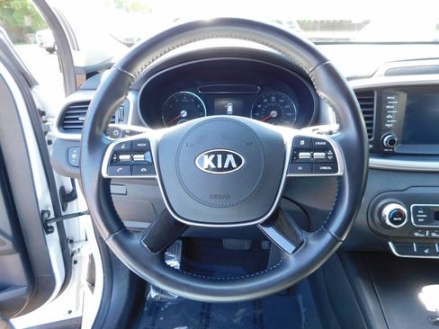 Used 2020 Kia Sorento LX w/ LX I4 Convenience Package AWD/4WD image 9