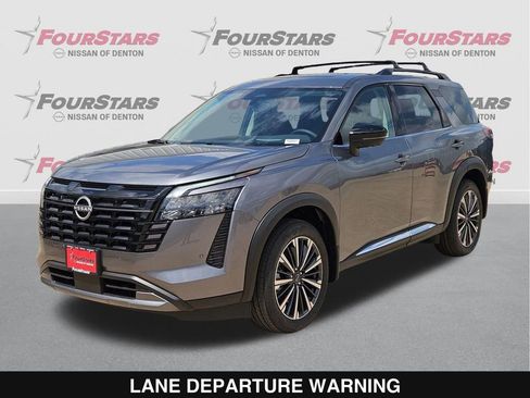 New 2026 Nissan Pathfinder Platinum image 9