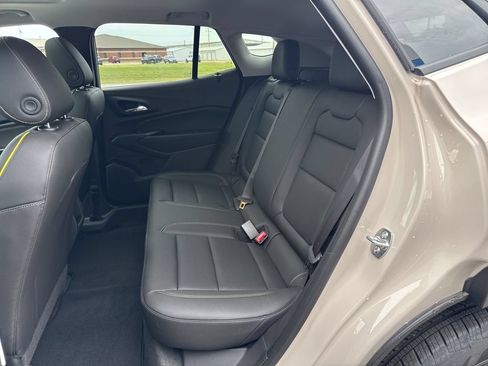 New 2026 Chevrolet Trax ACTIV w/ Sunroof Package FWD image 19