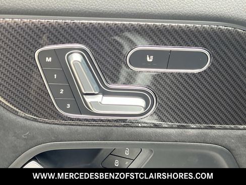 New 2026 Mercedes-Benz GLA 35 AMG 4MATIC image 17