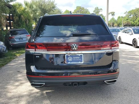 Certified 2026 Volkswagen Atlas SE w/ Black Wheel Package FWD image 6