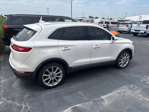 Used 2019 Lincoln MKC Reserve w/ MKC Climate Package FWD image 6