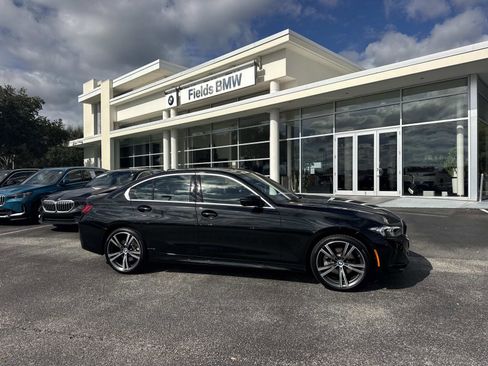 Used 2024 BMW 330i Sedan image 1