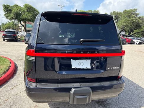 Certified 2025 Lexus GX 550 w/ Accessory Package (Z1) AWD/4WD image 4
