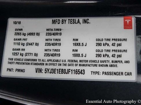 Used 2018 Tesla Model 3 Performance AWD/4WD image 36