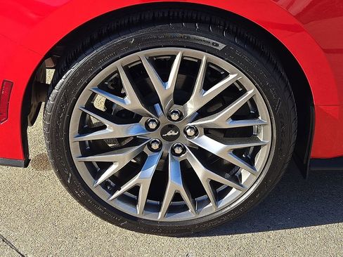 Used 2024 Ford Mustang Premium image 7