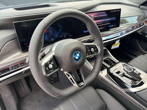 New 2026 BMW i7 xDrive60 AWD/4WD image 15