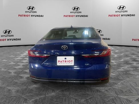 Used 2025 Toyota Camry LE image 4